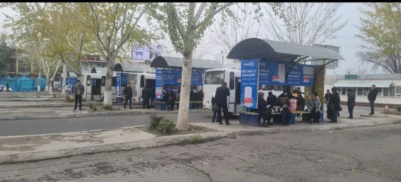 Farĝona ostanofkasida reklamа/Реклама на oстанофка /Остановкада реклам — фото 1