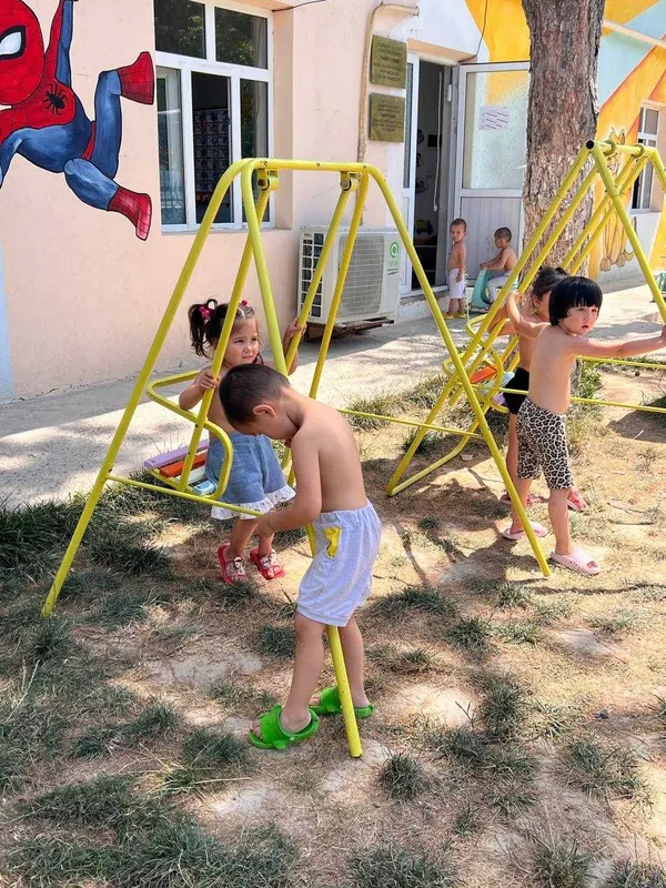 Качелька 1 кишилик 2 Качелька 1 кишилик 2