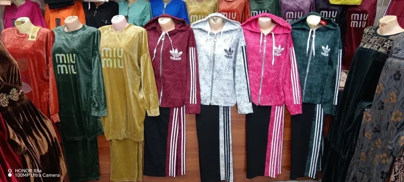 Спортивный костюм adidas 2 Спортивный костюм adidas 2