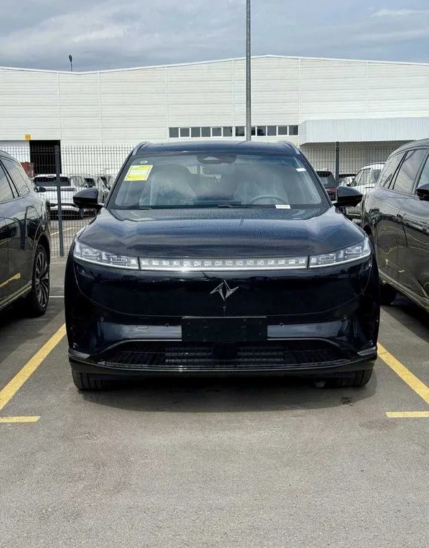 Dongfeng 008 ultra 9.000$