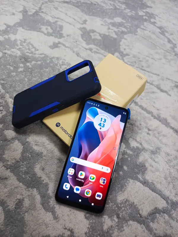 Продам телефон Motorola 1 Продам телефон Motorola 1