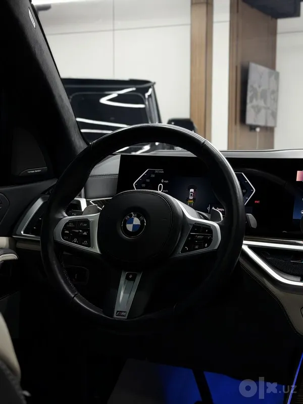 BMW X7 xDrive 40i 9 BMW X7 xDrive 40i 9