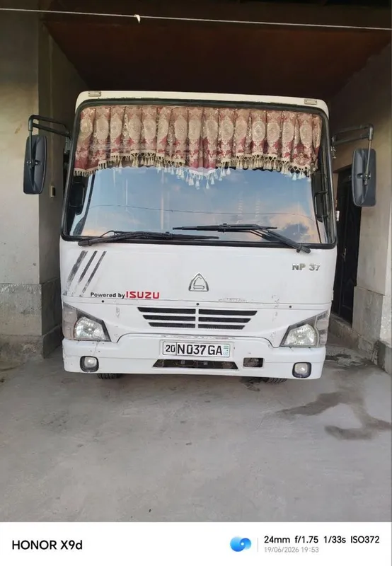 ISUZU NP37 2013 йили 6 ISUZU NP37 2013 йили 6