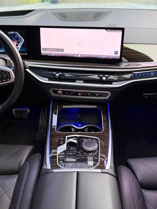 Sotuvda BMW X7 xDrive 40i — фото 5