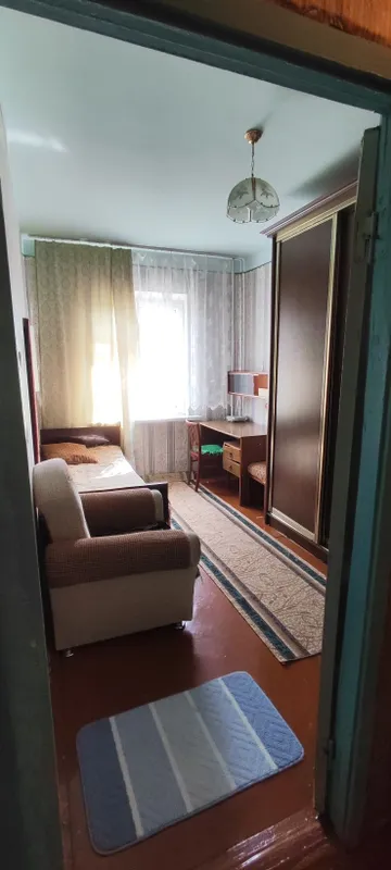 Ижарага, Гулистонда 4 мавзе, 40 уйда 2 этаж, 4 хонали квартира ижарага — фото 7