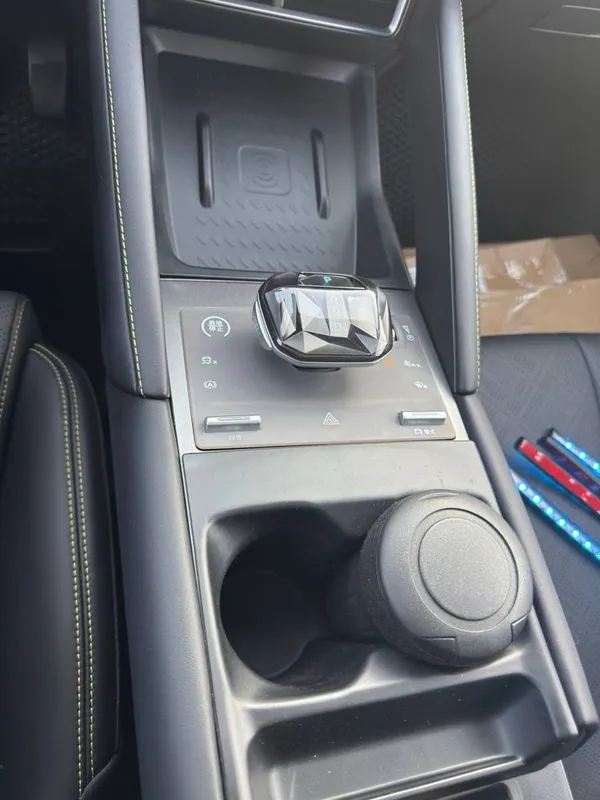 BYD Yuan up салон аксессуар