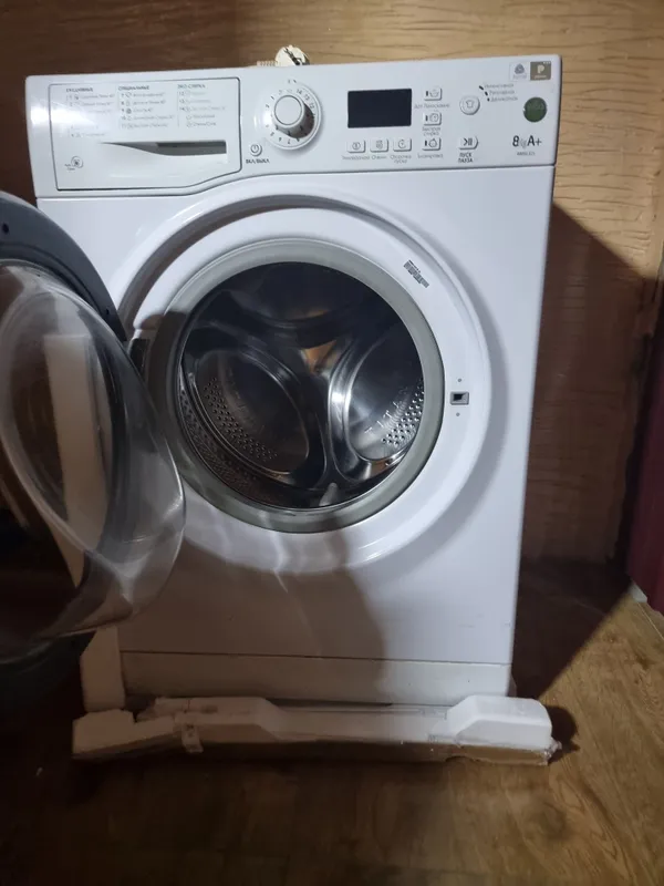 Ariston 8кг стиралка 2
