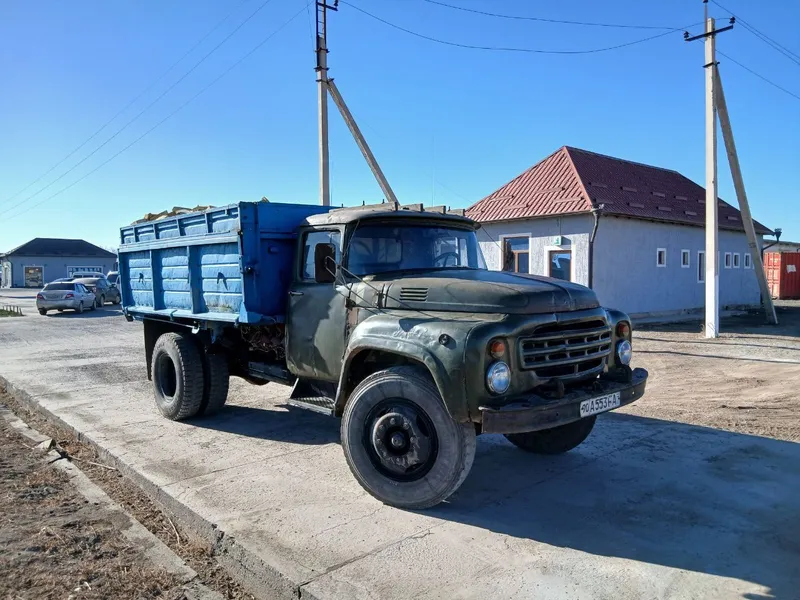 Зернавоз Зил ММЗ 554 сотилади.