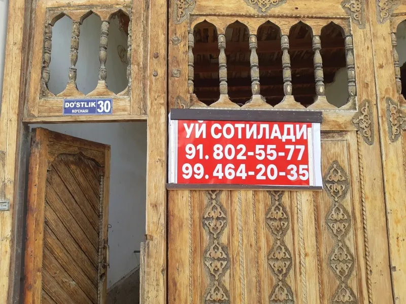 Gulistonda 9 sotixli 6 xonali hovli sotiladi