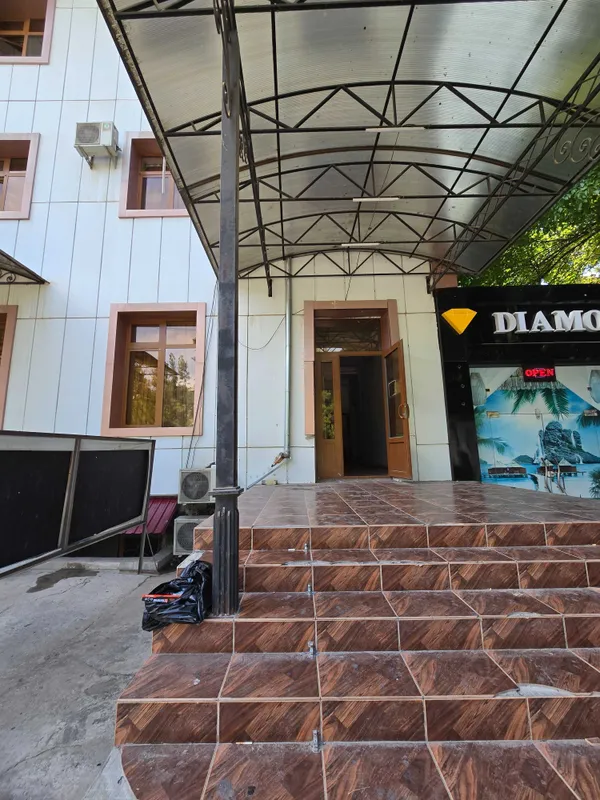 Сдается в Аренду Часть здания,406м²(Кинотеатр Казахстан)10 Кабинетов — фото 1