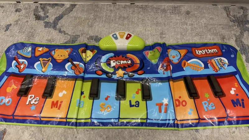 Bolalar uchun musiqiy pianino 1 Bolalar uchun musiqiy pianino 1