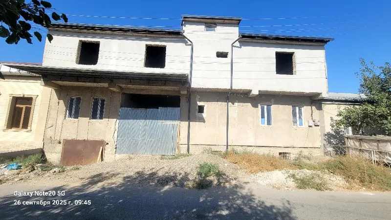 Sheyxonda 6 sotixli hovli sotiladi