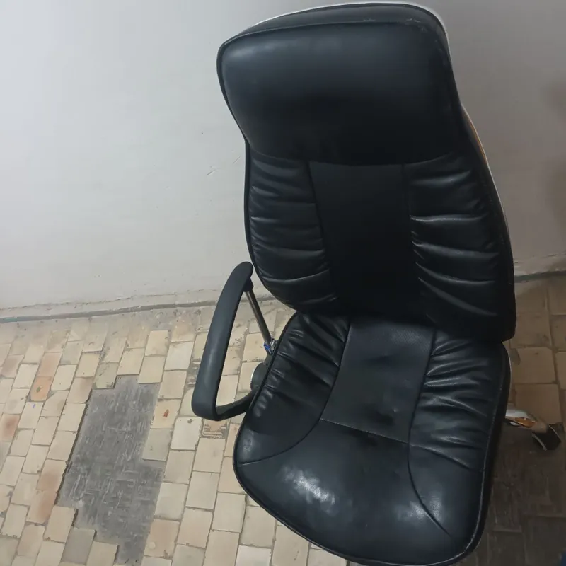 Kompyuter stuli srochniga sotiladi narhi arzon 3