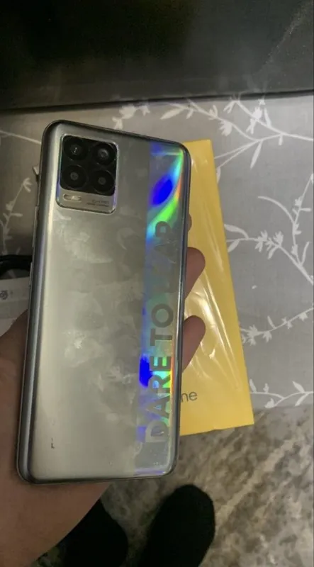 Realme 8 6+6gb 128gb srochna