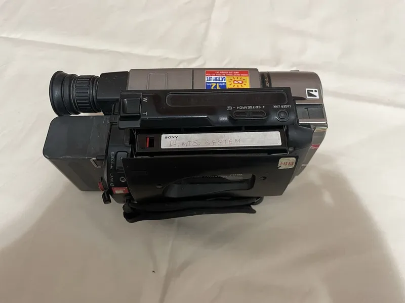 Sony Handycam Vision CCD-TRV65 (NTSC). — фото 3
