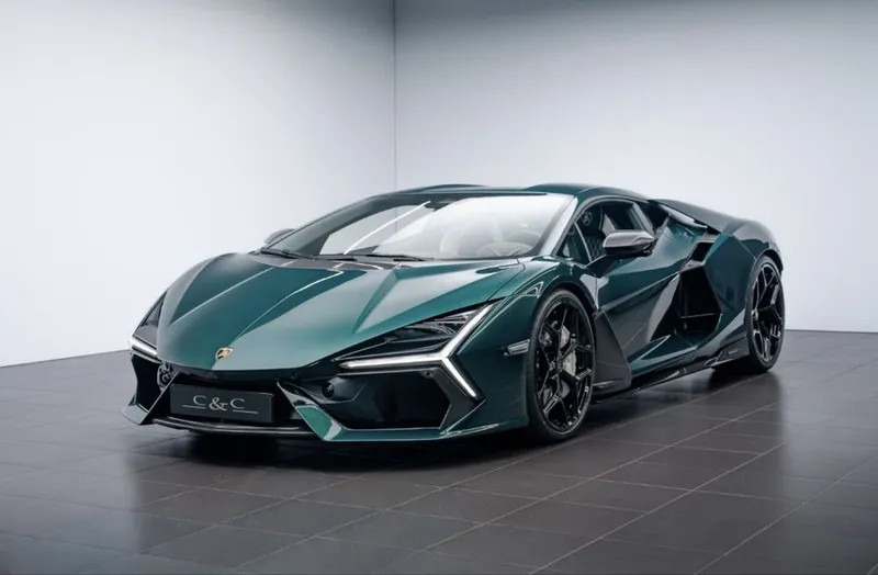 Lamborghini Revuelto 2026 1 Lamborghini Revuelto 2026 1