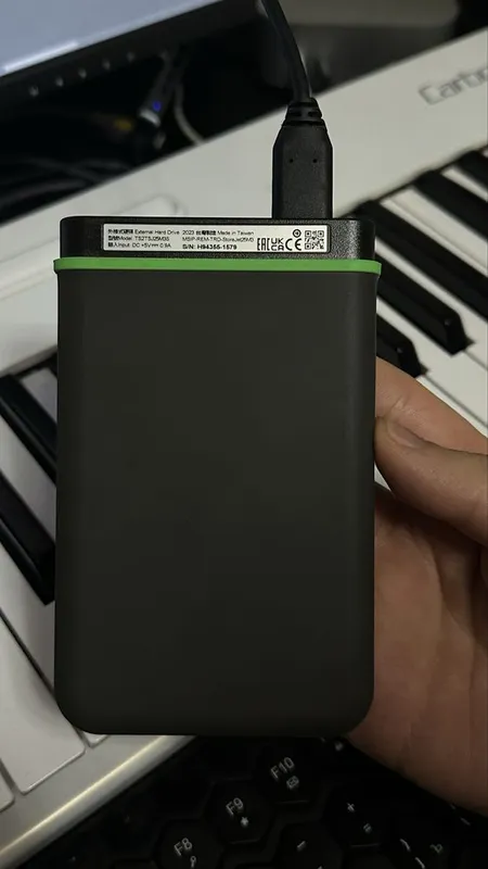 Transcent hard drive 2 TB — фото 1