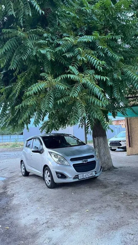 Spark sotiladi srochno