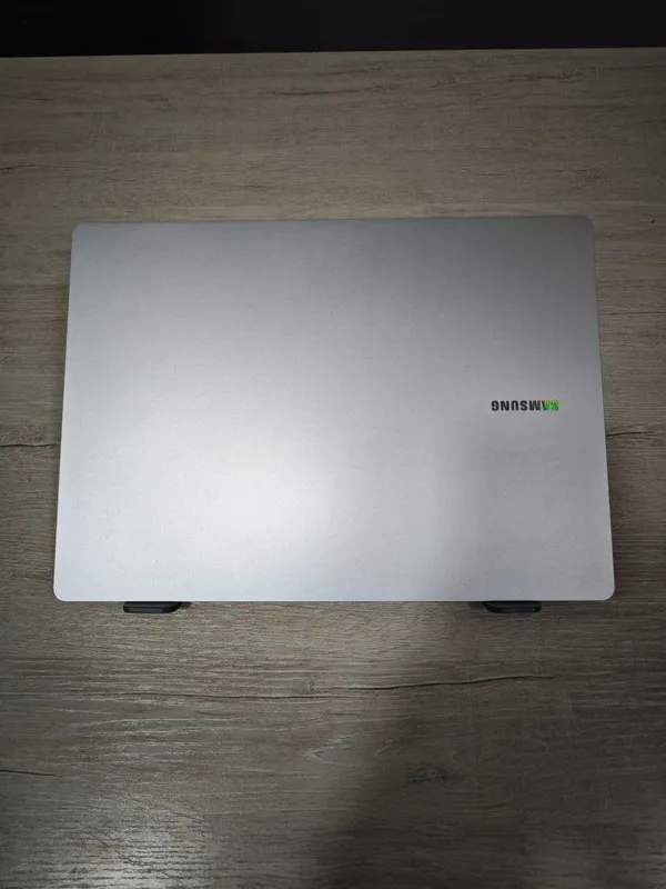 Samsung Galaxy Book 4 — фото 1