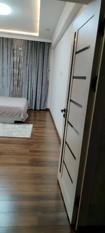 Yangi g‘ishtli uyda yevroremontli zamonaviy kvartira sotiladi 1