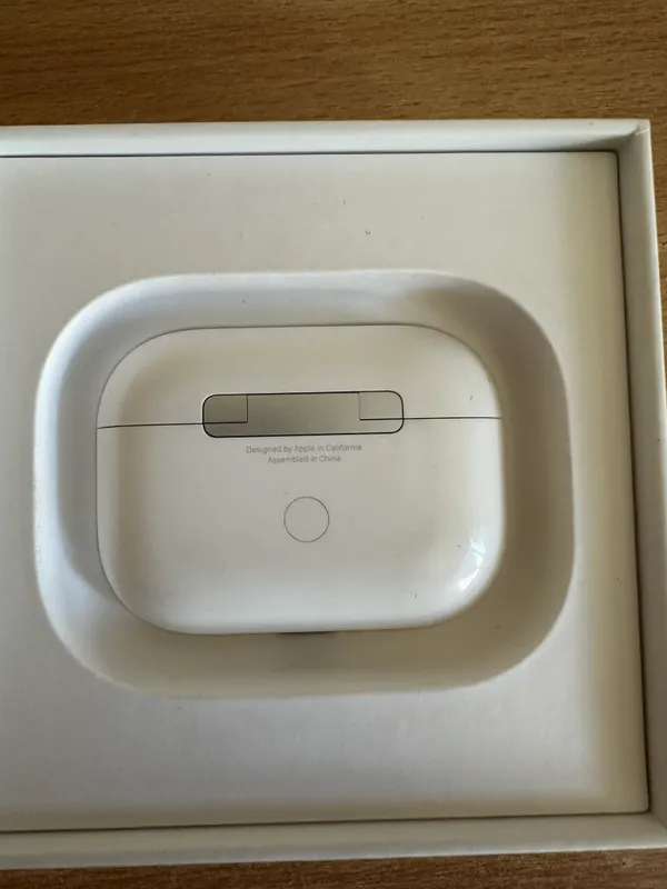 Кейс от наушников AirPods Pro lightning 2