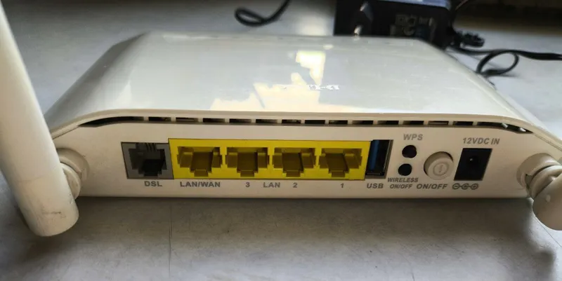 Беспроводной маршрутизатор (Wi-Fi роутер) D-Link (белый, 4 порта, DSL- — фото 2