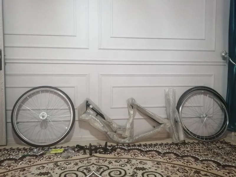 Velosiped sotiladi Velosiped sotiladi