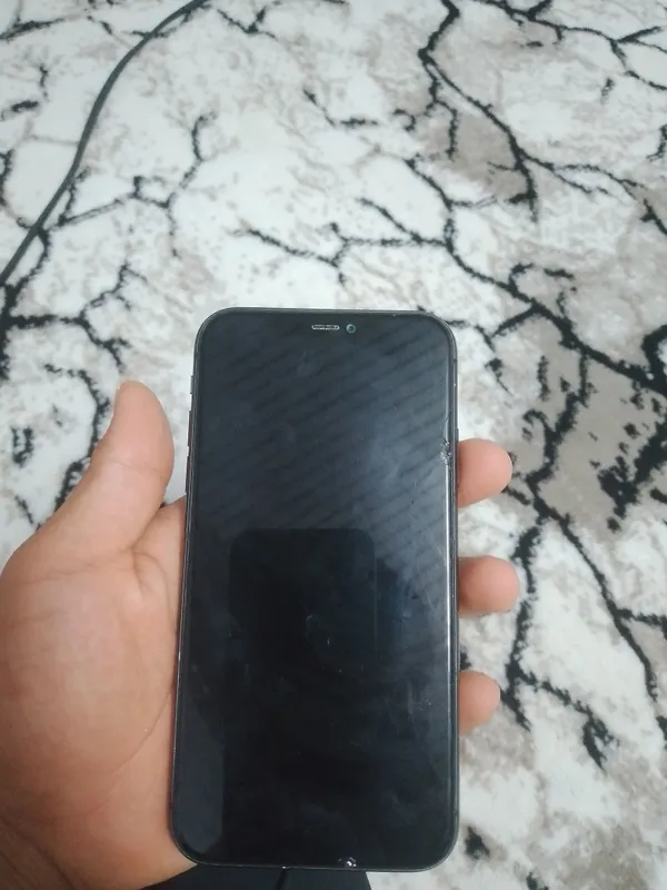 iphone 11 ёмкость 72, память 64, всё родное 2 iphone 11 ёмкость 72, память 64, всё родное 2