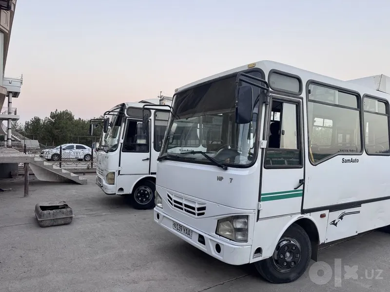 Автобус Isuzu 2014 1 Автобус Isuzu 2014 1