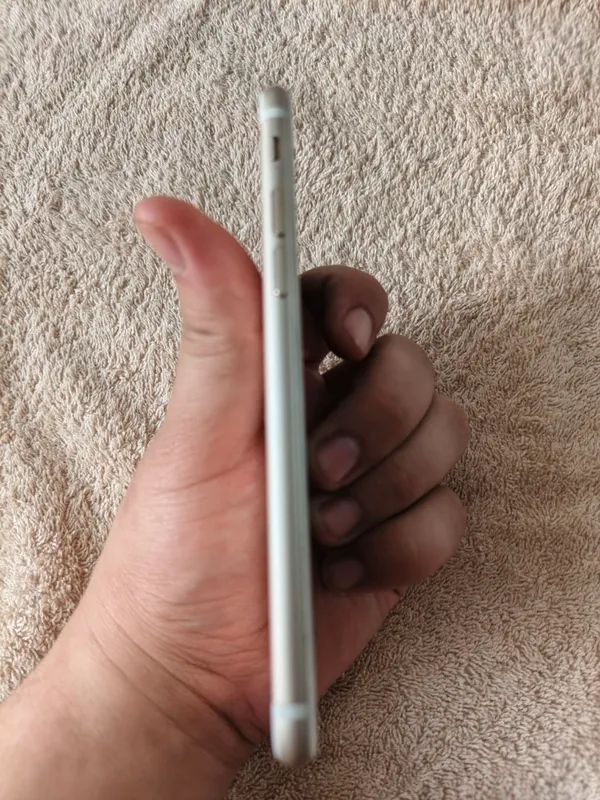 iPhone 7 6