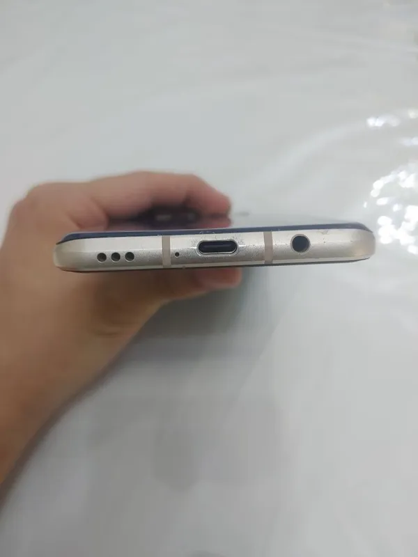 LG V60 ThinQ 128/8 3 LG V60 ThinQ 128/8 3