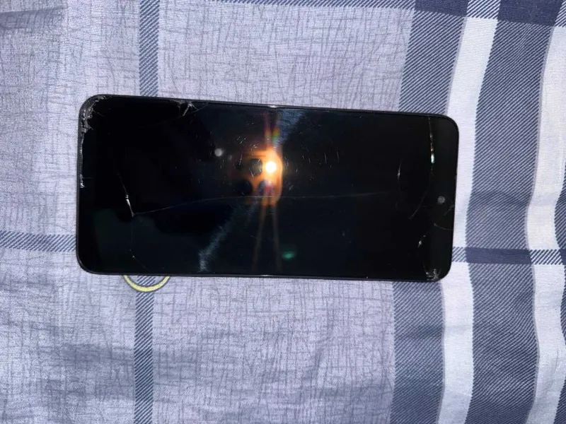 Redmi Note 12 sotaman 1 Redmi Note 12 sotaman 1