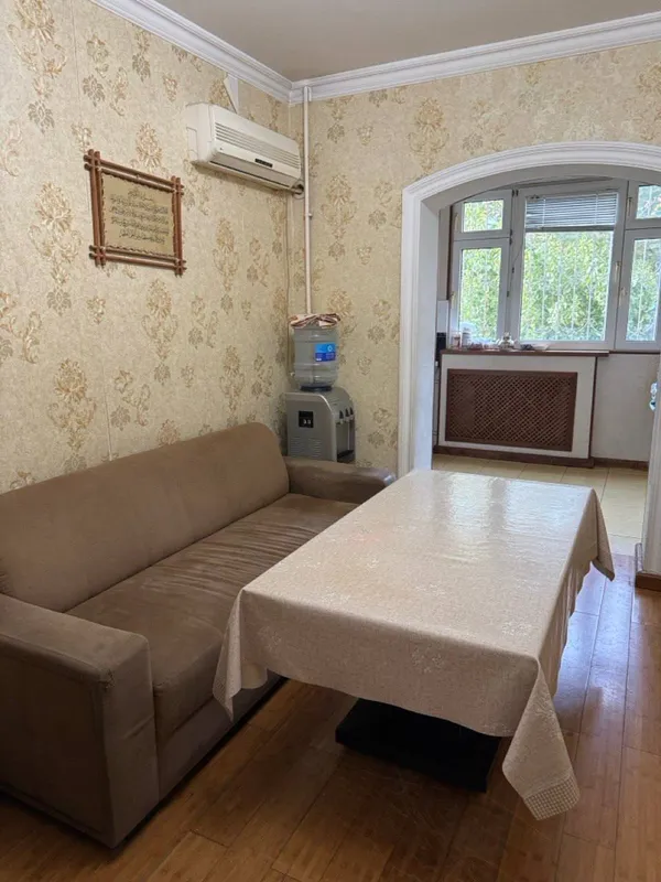 Ta’mirlangan va mebellangan 5 xonali kvartira sotiladi, 156 m² 9