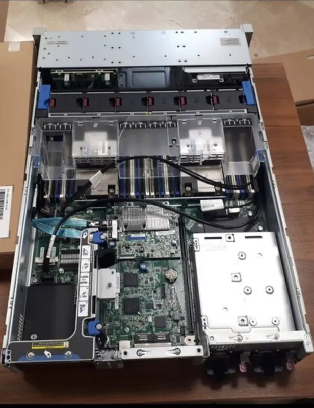 Server HPE Proliant DL380 Gen 11 DDR5 Server HPE Proliant DL380 Gen 11 DDR5