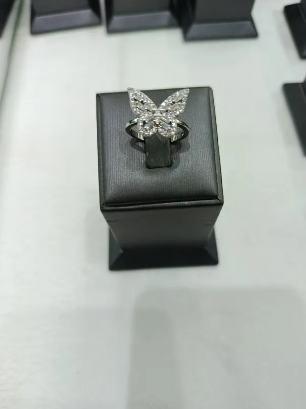 2.81 грам 925 проба
