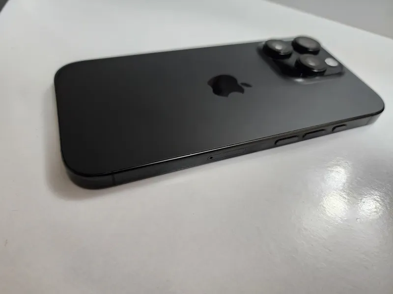 iPhone 16 Pro Black Titanium 128GB, holati 92% 4