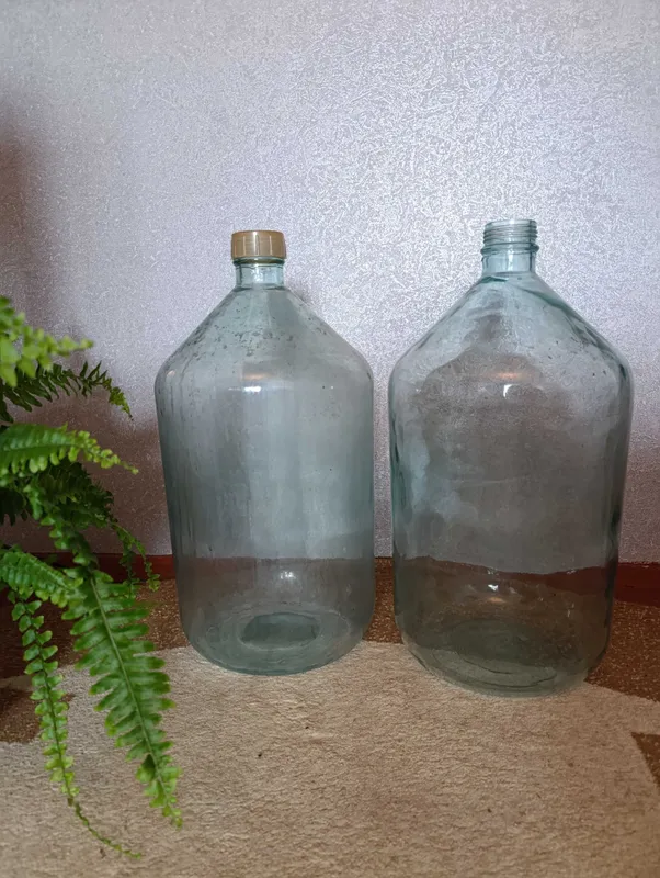 Стеклянные бутыли, 2 шт 2 Стеклянные бутыли, 2 шт 2