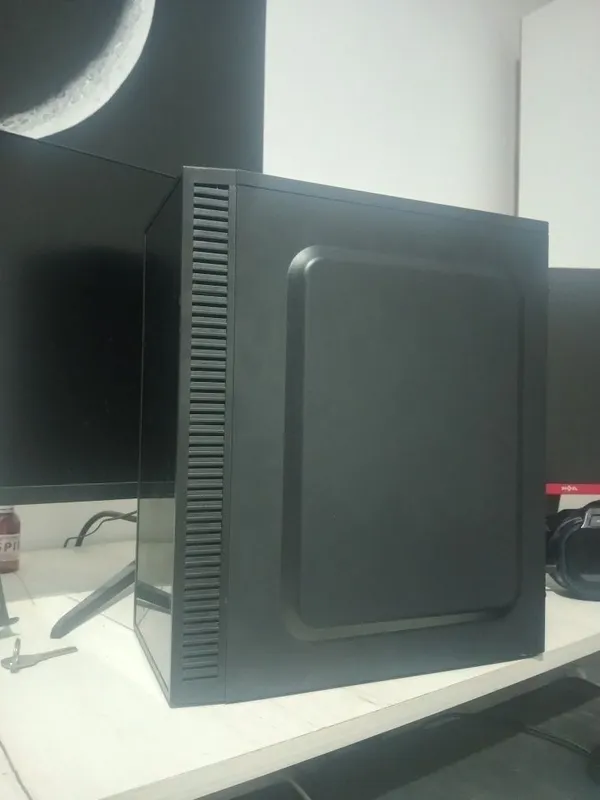 Компактный мини-корпус WECAN с RGB 6