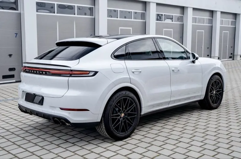 Porsche Cayenne Coupe 2026 4 Porsche Cayenne Coupe 2026 4
