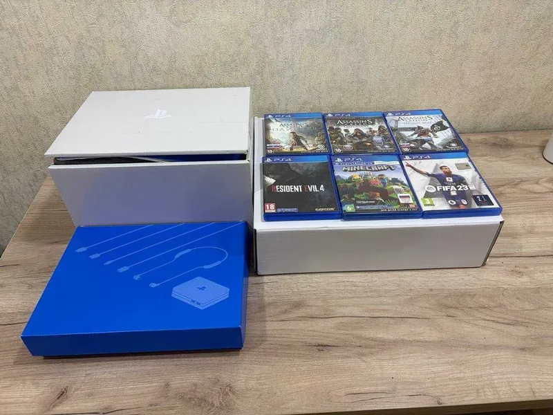 PlayStation 4PRO 1TB+VR+2 джойстика+2 move-контроллера+6 дисков — фото 1 PlayStation 4PRO 1TB+VR+2 джойстика+2 move-контроллера+6 дисков — фото 1