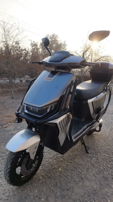 Продаётся скутер E-BIKE 2 Продаётся скутер E-BIKE 2