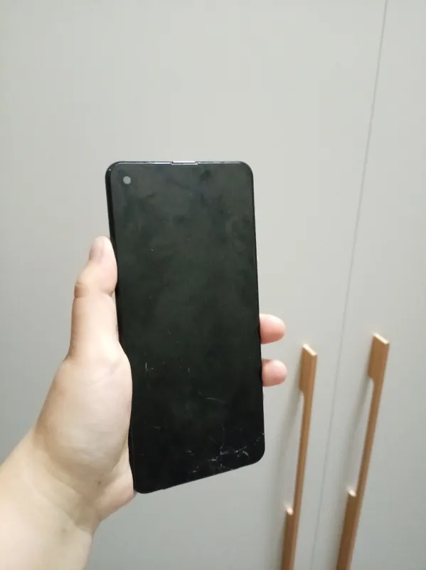Telefon sotiladi 2