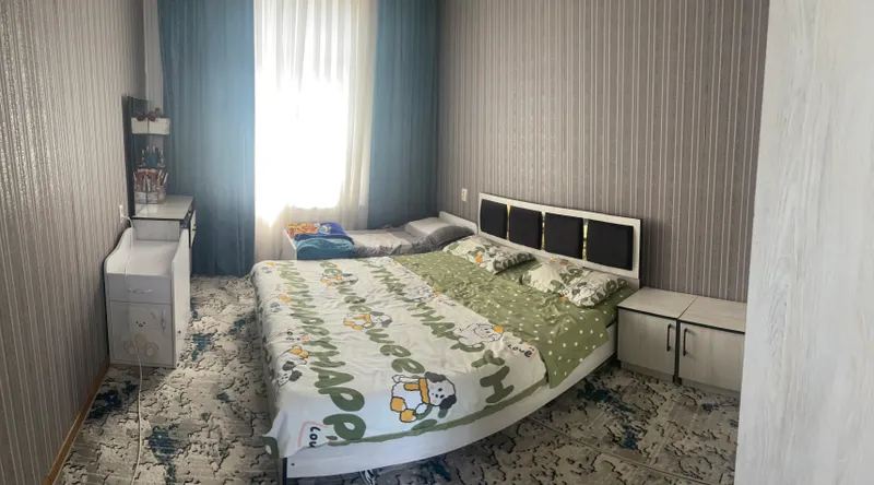 Nazarbek Tekstilda uy sotiladi