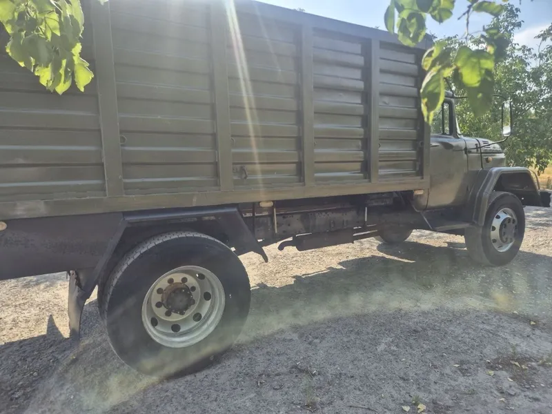 Zil 131 sotiladi 8 Zil 131 sotiladi 8