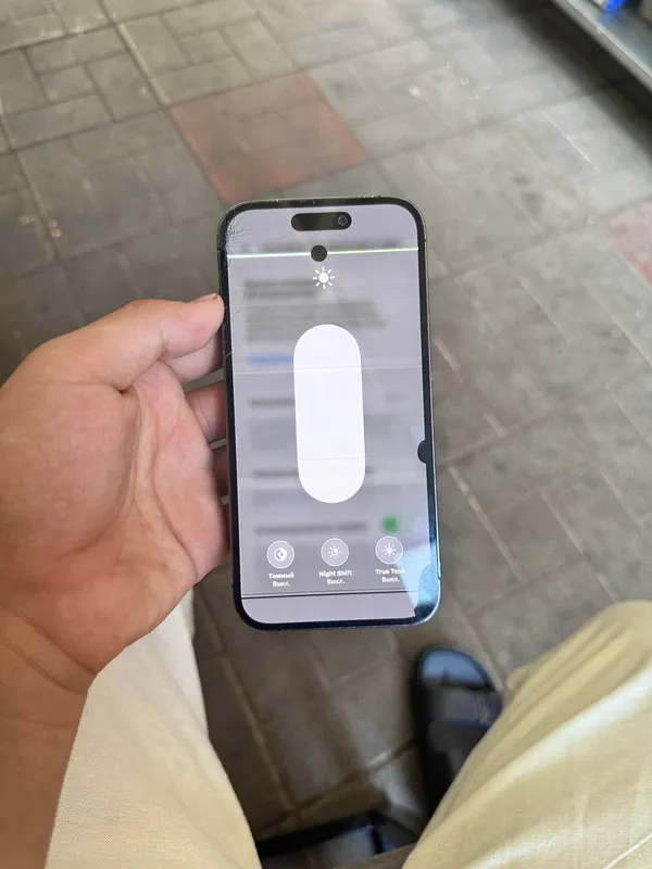Iphone 14pro orqa almashgan, ekran singan, 2 Iphone 14pro orqa almashgan, ekran singan, 2
