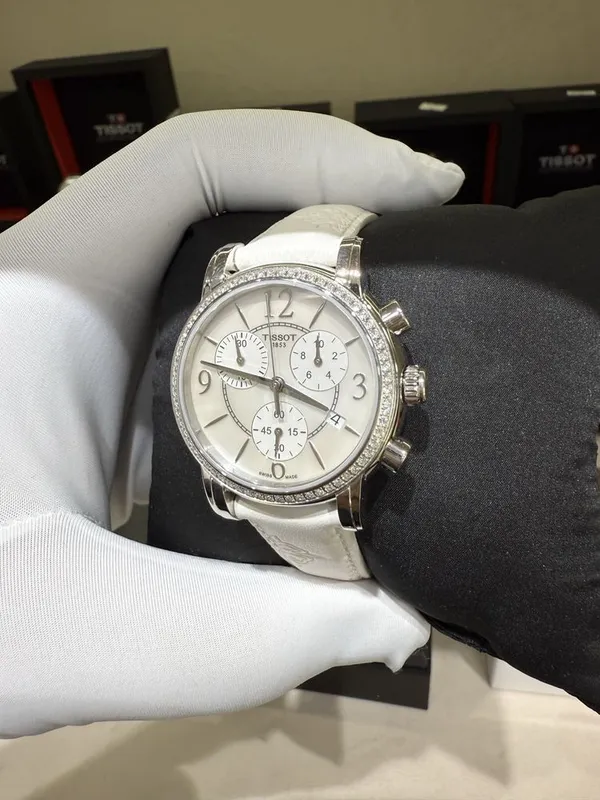 Женские часы Tissot — фото 3
