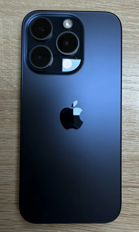 iPhone 15 Pro 128 ГБ, с 2 SIM-картами 1 iPhone 15 Pro 128 ГБ, с 2 SIM-картами 1