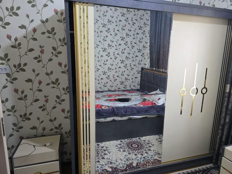 yangi Holati ideal mebel sotiladi