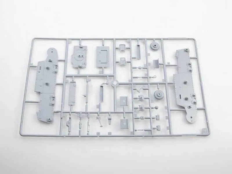 Сборная модель-Германский танк Pz.Kpfw 38(t) Ausf A-D-G "PRAGA" 1:35 — фото 5