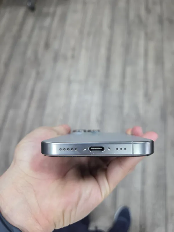 Iphone 16 pro 5 Iphone 16 pro 5